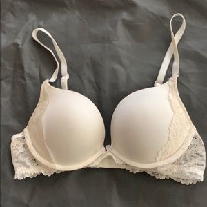 Victoria Secret white lace push up bra
